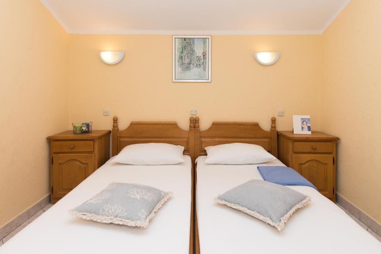 Topic Apartments Водице Екстериор снимка
