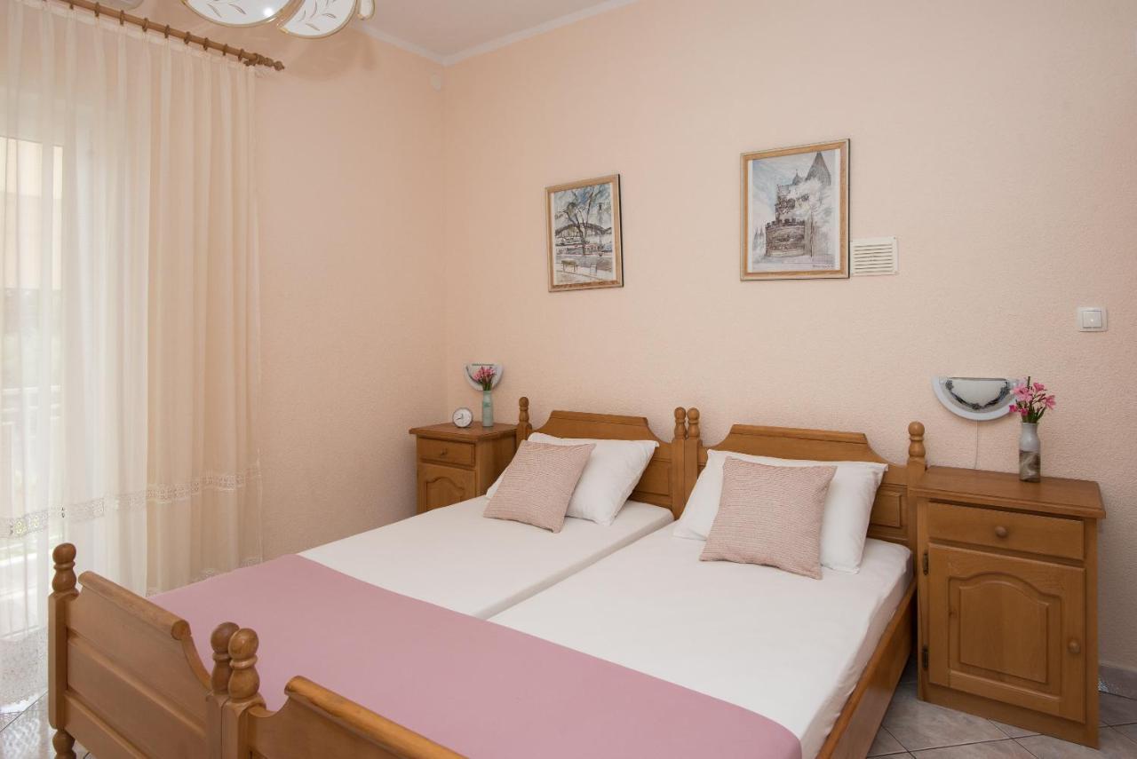 Topic Apartments Водице Екстериор снимка