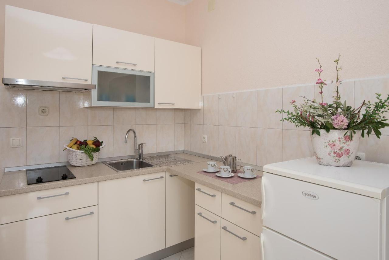 Topic Apartments Водице Екстериор снимка