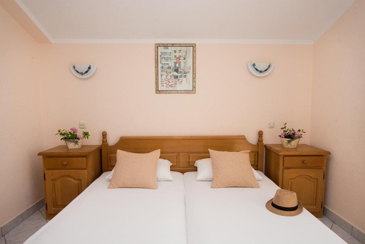 Topic Apartments Водице Екстериор снимка