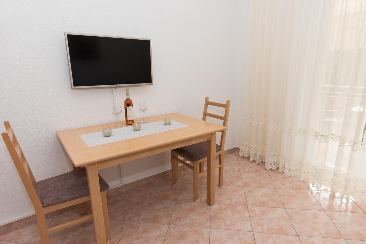 Topic Apartments Водице Екстериор снимка
