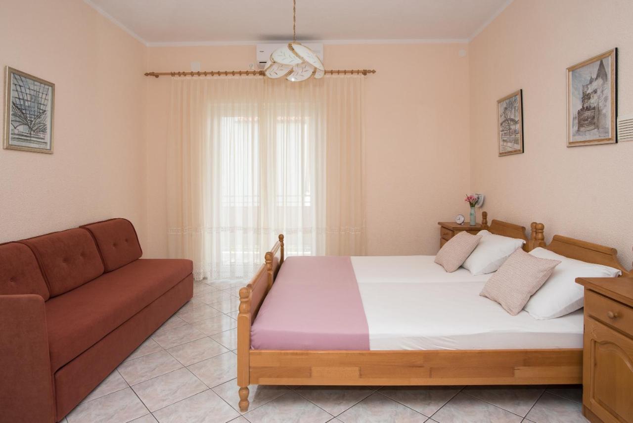 Topic Apartments Водице Екстериор снимка