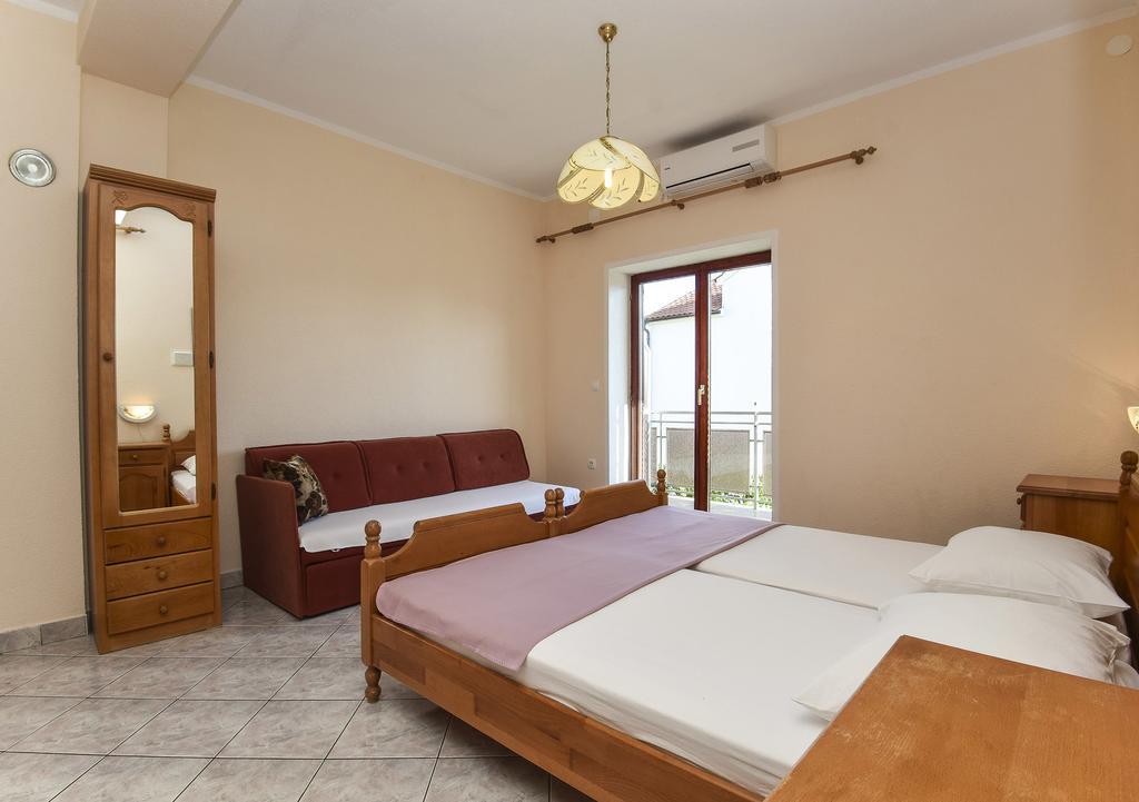 Topic Apartments Водице Екстериор снимка
